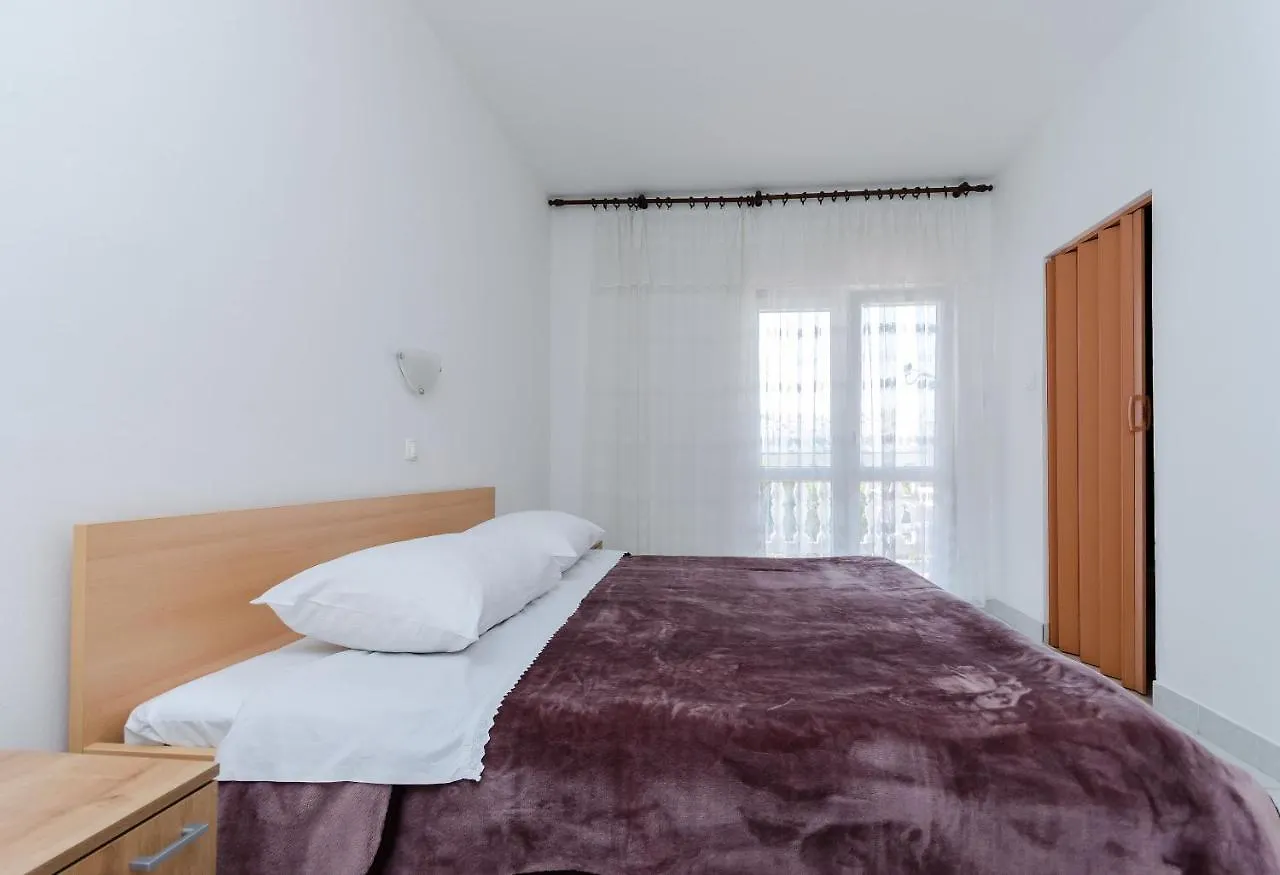 Apartments Luce Lopar 0*,